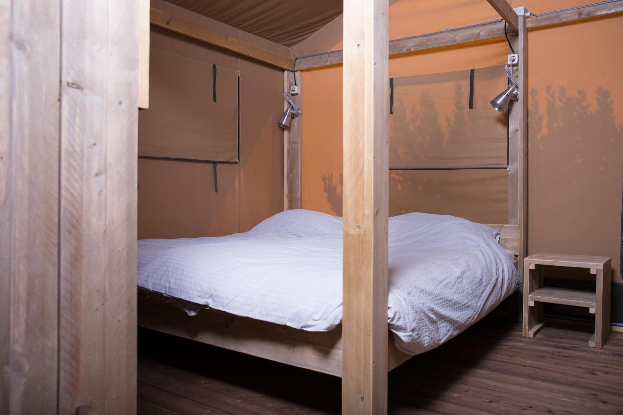 Camping Scheldeoord Baarland 객실 사진